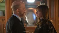 Schneemann – Arve Stop (J.K. Simmons, l.); Katrine Bratt (Rebecca Ferguson, r.)