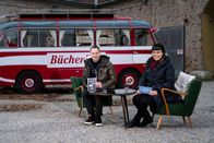 literaTOUR – Sebastian Fitzek und Theodora Bauer während ServusTVs "literaTOUR: Theodora Bauer trifft Sebastian Fitzek" in Wien, Wien, Österreich am 18. November 2023.