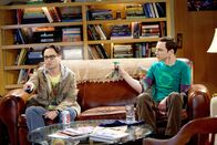 The Big Bang Theory – L-R: Leonard (Johnny Galecki), Sheldon (Jim Parsons).