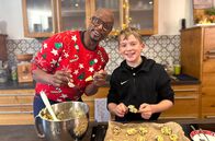 Yared kommt rum – Weihnachtskekse backen auf dem Milchhof Solte.