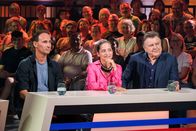 Fakt oder Fake XL – L-R: Gernot Kulis, Caroline Athanasiadis, Lukas Resetarits.