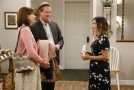 Superstore – v.l.n.r.) Jerusha (Kerri Kenney); Glenn (Mark McKinney); Amy (America Ferrera)
