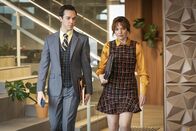 Spreadsheet – Alex (Rowan Witt, l.); Lauren (Katherine Parkinson, r.)