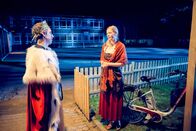 Die Läusemutter – Alexander Schubert (Direktor Anton P. Immelmann), Antje Widdra (Anke Knapp).