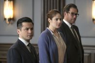 Bull – L-R: Benny Colón (Freddy Rodríguez), Laura Anthony (Emily Tremaine), and Jason Bull (Michael Weatherly)