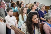 Young Sheldon – (v.li.) Iain Armitage (Sheldon Cooper), Raegan Revord (Missy Cooper), Zoe Perry (Mary Cooper), Annie Potts (Constance 'Meemaw' Tucker),