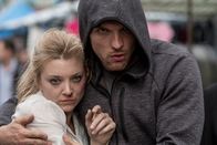 In Darkness – Sofia (Natalie Dormer, l.) und Marc (Ed Skrein, r.)