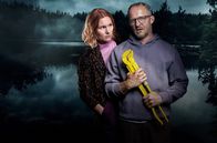 Mordnacht – ARD Degeto MORDNACHT Uhr im ERSTEN. Keyvisual - Kommissarin Winter (Rosalie Thomass) und Gabriel Panski (Maximilian Brückner)