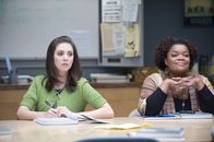 Community – Community Staffel 1 Folge 14 Eifrige Studentinnen: Alison Brie als Annie Edison, Yvette Nicole Brown als Shirley Bennett Copyright: SRF/2009, 2010 Sony Pictures Television Inc.
