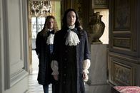 Versailles – Chevalier (Evan Williams), Monsieur (Alexander Vlahos)
