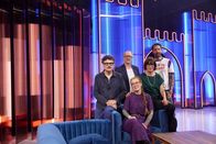 Karlsplatz – Von links: Manuel Rubey, Simon Schwarz, Sara Brandhuber, Eva Karl Faltermeier und Alec Völkel (The BossHoss).