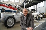 AVUS - Rennstrecke und Legende – Der ehemalige Formel-1-Fahrer Hans-Joachim Stuck gewann in der Tourenwagenmeisterschaft DTM drei Mal auf der AVUS.