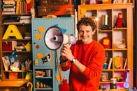 Checker Julian – Checker Julian in seiner Homebase.