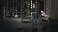 Terra X: Deutschland in ... – Mirko Drotschmann neben einer Grafik von Marlene Dietrich, die die "neue Frau" der Zwanziger Jahre verkörpert.