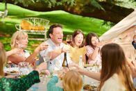 Jamie Oliver: Together - Alle an einem Tisch – Jamie Oliver und Familie Die Verwendung des sendungsbezogenen Materials ist nur mit dem Hinweis und Verlinkung auf TVNOW gestattet.
