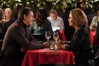 The Bold Type – Miles Shaw (Scott Cohen, l.); Jacqueline Carlyle (Melora Hardin, r.)