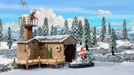 Unser Sandmännchen – Der Sandmann hat seinen magischen Traumsand verloren hat und muss dringend neuen aus der fliegenden Traumsandmühle holen. Auf der zauberhaften Reise dorthin begegnet er Kindern und Tieren im Wald und erlebt dabei einige Überraschungen. „Die Reise zur Traumsandmühle“ ist der erste Sandmännchen-Kurzfilm seit über 30 Jahren. Gedreht wurde er in der aufwendigen Stop-Motion-Technik. Schauspieler Florian David Fitz leiht dem Erzähler seine Stimme. - Das Sandmännchen erreicht mit seinem Luftkissen-Mobil ein Bootshaus.; rbb Fernsehen UNSER SANDMÄNNCHEN, "Jubiläums-Sonderfilm: Die Reise zur Traumsandmühle" Uhr. Der Sandmann hat seinen magischen Traumsand verloren hat und muss dringend neuen aus der fliegenden Traumsandmühle holen. Auf der zauberhaften Reise dorthin begegnet er Kindern und Tieren im Wald und erlebt dabei einige Überraschungen. „Die Reise zur Traumsandmühle“ ist der erste Sandmännchen-Kurzfilm seit über 30 Jahren. Gedreht wurde er in der aufwendigen Stop-Motion-Technik. Schauspieler Florian David Fitz leiht dem Erzähler seine Stimme. - Das Sandmännchen erreicht mit seinem Luftkissen-Mobil ein Bootshaus.