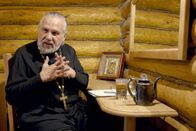 GEO Reportage – Der 52-jährige russische Erzpriester Oleg ist das geistige Oberhaupt der Kosaken.