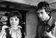 Hans Röckle und der Teufel – Jacob (Matthias Günther, Luisa (Simone v. Zglinicki).