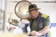 Heimatleuchten – Jos Moser sieht beim Bierbrauen nach dem Rechten