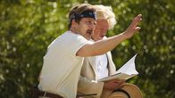 Sketch History – Am Set von „Fitzcarraldo“ läuft es nicht immer harmonisch zwischen Werner Herzog (Holger Stockhaus, l.) und Klaus Kinski (Max Giermann, r.).