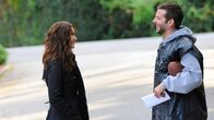Silver Linings – rbb Fernsehen SILVER LININGS, Spielfilm USA 2012 Uhr. Tiffany (Jennifer Lawrence) und Pat (Bradley Cooper) treffen sich auf der Straße. Lizenzzeit bis 30.11.2026