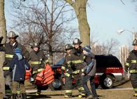 Chicago Fire – Einsatz am See: Eamonn Walker als Chief Boden, David Eigenberg als Christopher Hermann, Joe Minoso als Joe Cruz, Jesse Spencer als Matthew Casey, Christian Stolte als Mouch