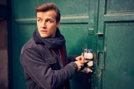 Heldt – Alex (Juri Senft) ist mit allen Wassern gewaschen.