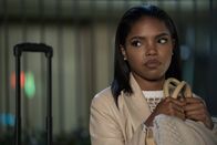 Star – Ist auf der Suche nach ihrer eigenen Stimme und möchte sich nicht im Schatten ihres erfolgreichen Vaters ausruhen: Alexandra (Ryan Destiny) ...