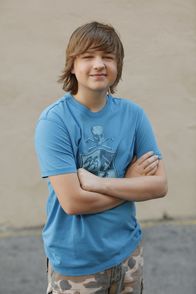Two and a Half Men – (7. Staffel) - Kennt das Leben, wahrer Männer: Jake (August T. Jones) ...