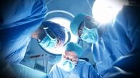 Unheimliche Videos - Wahrheit oder Fake? – Ärzte während der Operation.