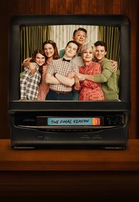 Young Sheldon – (v.li.): Missy Cooper (Raegan Revord), Mary Cooper (Zoe Perry), Sheldon Cooper (Iain Armitage), George Cooper Sr. (Lance Barber), Constance ‚Meemaw‘ Tucker (Annie Potts), George Cooper Jr. (Montana Jordan).