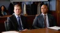Bull – Geoffrey Schreiber (Robert Eli, l.); Chunk Palmer (Christopher Jackson, r.)
