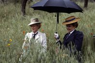 Zimmer mit Aussicht – L-R: Charlotte Bartlett (Maggie Smith) und Eleanor Lavish (Judi Dench)