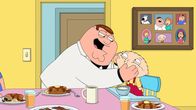 Family Guy – Peter Griffin (l.); Stewie Griffin (r.)
