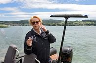 WaPo Bodensee – Nele Fehrenbach (Floriane Daniel) informiert ihren Kollegn über einen Verdacht.
