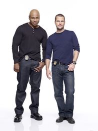 Navy CIS: L.A. – (4. Staffel) - Ermitteln Undercover im sonnigen Kalifornien um die nationale Sicherheit zu wahren: Special Agent G. Callen (Chris O'Donnell, r.) und Special Agent Sam Hanna (LL Cool J, l.) ...