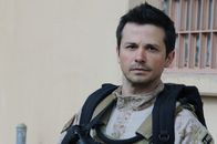 Code Name: Geronimo – Weiß nicht, auf welche Mission er sich da eingelassen hat: Trench (Freddy Rodriguez) ...