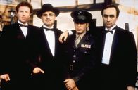 Der Pate – L-R: Sonny Corleone (James Caan), Don Vito Corleone (Marlon Brando), Michael Corleone (Al Pacino) und Fredo (John Cazale)