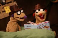 Unser Sandmännchen – Jan ist traurig, dass er viele Dinge noch nicht kann. Sein Bruder Henry singt ihm ein aufbauendes Lied, indem er ihm zeigt, dass er trotzdem ganz viele Stärken und Talente besitzt.