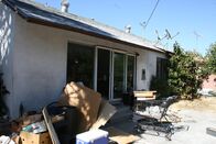 Die Super-Makler - Top oder Flop? – So unvorstellbar es auch erscheint, schon bald wird man hier wieder im Garten sitzen können ...