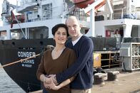 Als meine Frau mein Chef wurde ... – Das Ehepaar Hanna (Marie-Lou Sellem) und Martin Jens (Götz Schubert) ist gemeinsam bei einer Hamburger Werft beschäftigt.