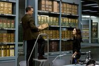Illuminati – Tom Hanks (Robert Langdon), Avelet Zurer (Vittoria Vetra).