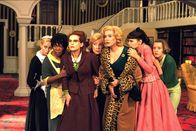 8 Frauen – v.l.: Louise (Emmanuelle BĂ