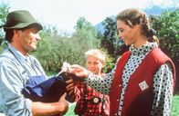 Der Bergdoktor – (v.li.): Gerhard Acktun (Franz Wildgruber), Stefan Berger (Jakob Wildgruber), Carin C. Tietze (Traudl).