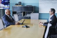 Navy CIS: L.A. – In the left: Was will das Unternehmen des toten Bankers vertuschen? Sam (LL Cool J) geht als Day-Trader undercover, nachdem ein prominenter Investmentbanker mit Verbindungen zu einem russischen Oligarchen ermordet wurde.