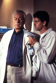 Diagnose: Mord – Dr. Mark Sloan (Dick Van Dyke, l.); George Karn (Jeff Allin, r.)