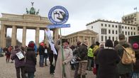 WELTjournal + – „In Berlin protestierten Aktivisten gegen den Konzern Veolia und erkämpften eine Rückverstaatlichung der Wasserversorgung“.
