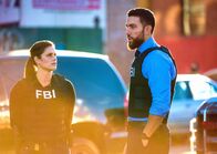 FBI: Special Crime Unit – Special Agent Maggie Bell (Missy Peregrym, l.); Special Agent Omar Adom 'OA' Zidan (Zeeko Zaki, r.)