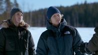Rebecka Martinsson – Rebecka (Ida Engvoll) und Kommissarin Mella (Eva Melander, re.) ermitteln in einem Mordfall.